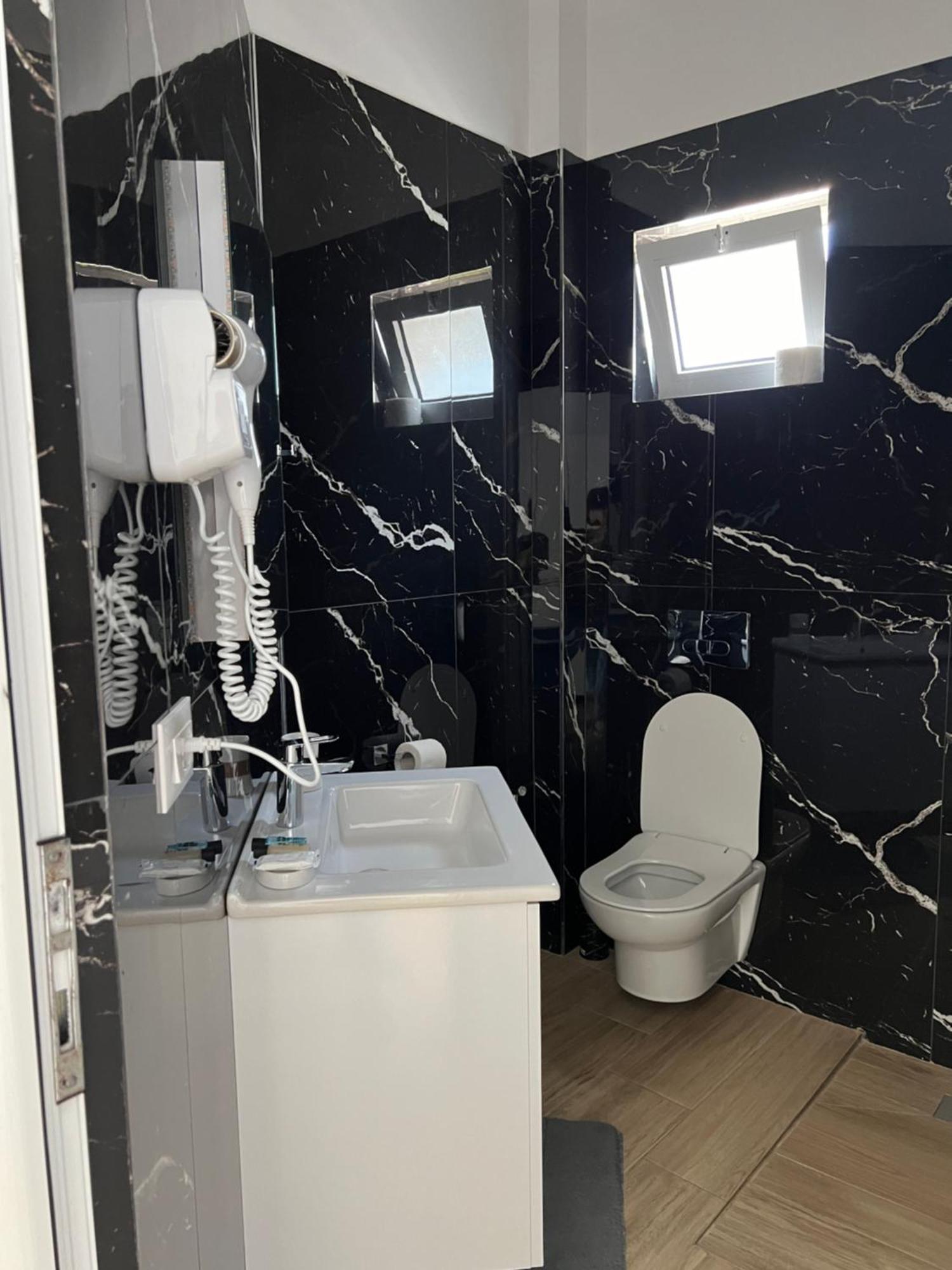 Real Hotel Sarande