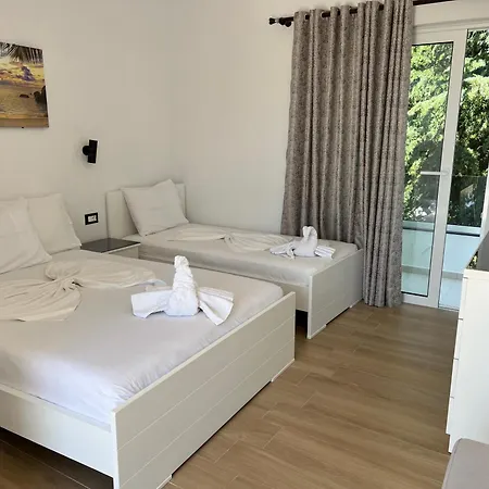 Hotel Real Sarande Exterior photo